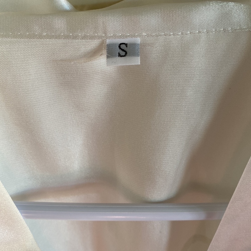 White “Bride” Robe - Picture 4 of 4